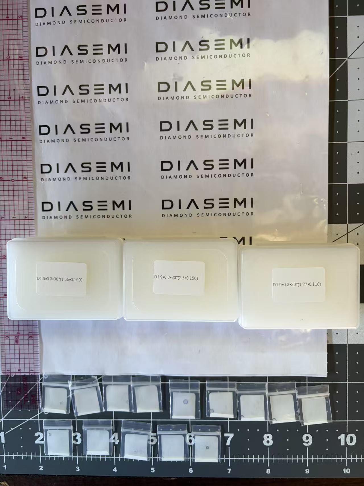 Single crystalline diamond optical window  Small precision CVD diamond optical window
