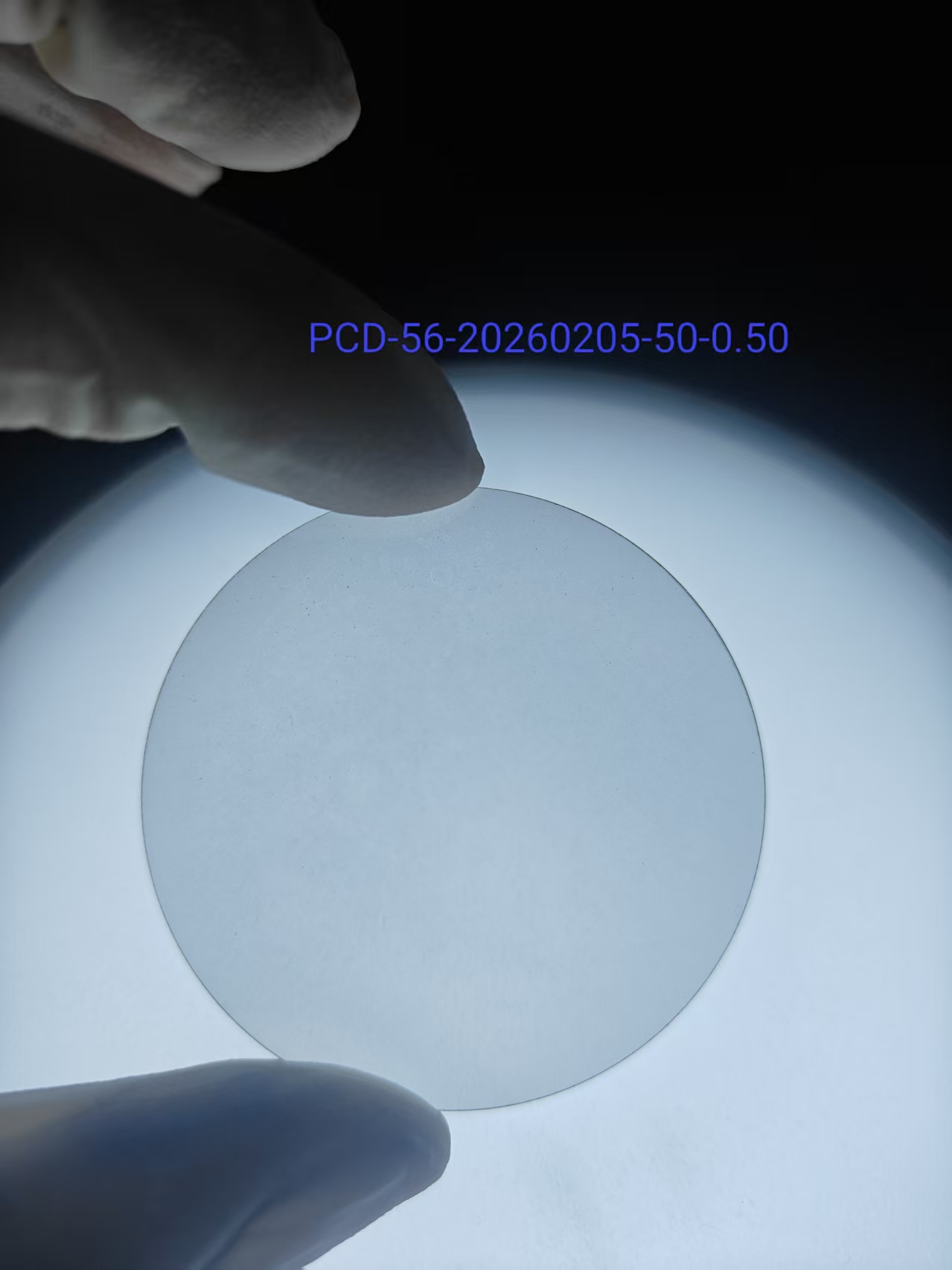 Ultra-Thin. Ultra-Smooth. Ultra-High Thermal Performance. DIASEMI ultra thin micron level thickness ulta smooth nanometer roughness CVD diamond heatspreader interposer