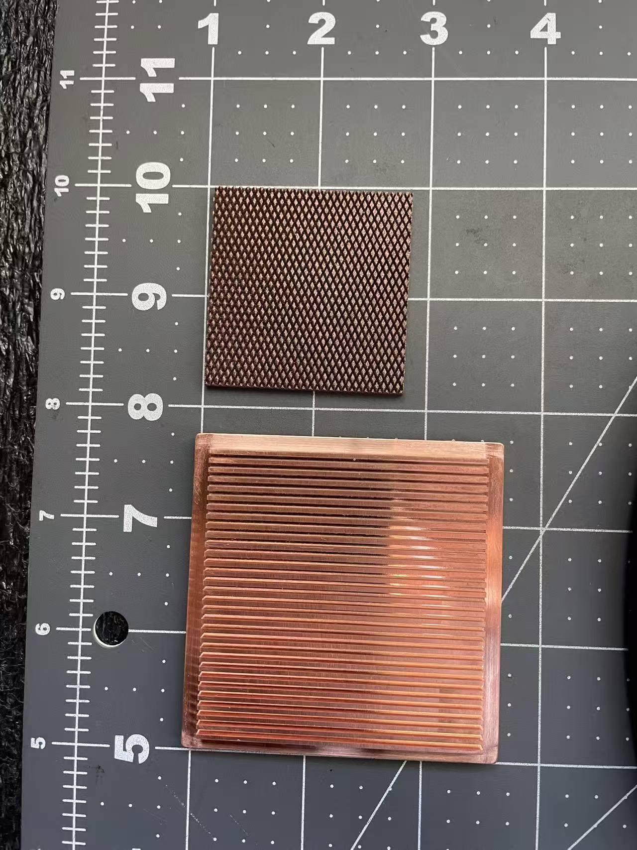 Diamond and copper pin fin heatsink.jpg Diamond and copper pin fin heatsink.jpg